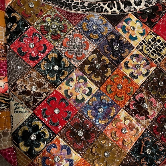 Treska multi color patchwork and rhinestone flowered leather shoulder bag - Picture 6 of 8